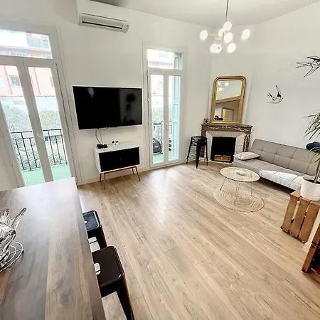 Apartment F3 55m2 Idealement Place, Centre Ville, Clim *